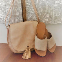 Load image into Gallery viewer, &quot;White diamonds&quot; - Pony hair flats